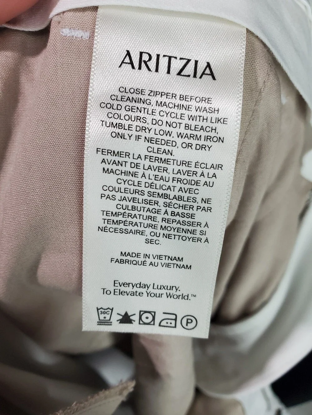 Aritzia The Effortless Pant- CruiseLinen in white, size 0,